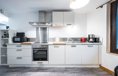 Aigueblanche Apartment | Holiday Home 'Aigueblanche' with Mountain View and Wi-Fi