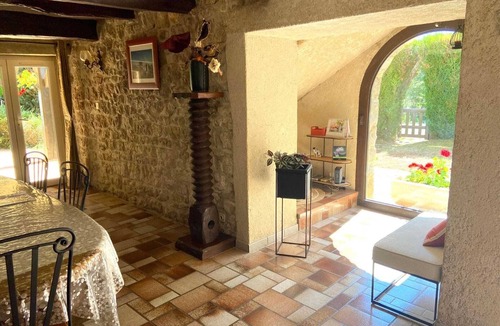 Muret-le-Chateau House | Holiday Home in Muret near Château Colombier