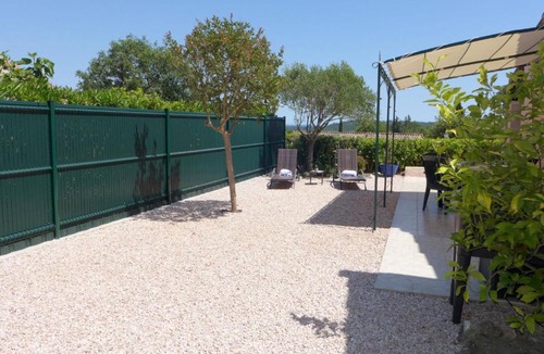 La Rouviere House | Holiday Home Green Village