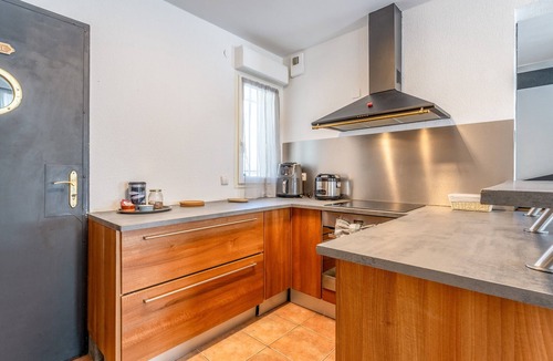Salon-de-Provence House | Holiday Home 'Villa Cosy - Jardin' with Wi-Fi and Air Conditioning