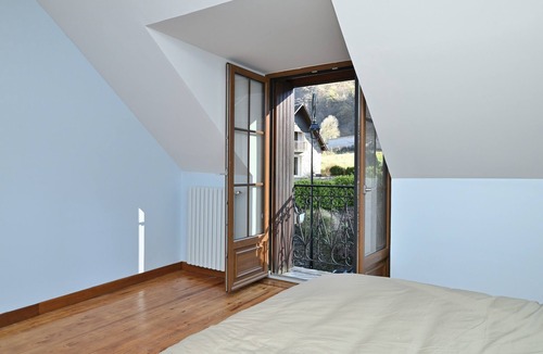 Cazaux-Layrisse House | Holiday Home "Gîte à Cazaux - Bagnères de Luchon" with Private Garden