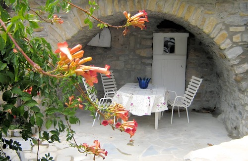 Peyreleau House | Holiday Home “Gîte La Lavande” with Mountain View, Private Terrace and Garden