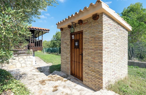 Querol House | Holiday Home "Horrio" with Mountain View, Shared Pool & Wi-Fi