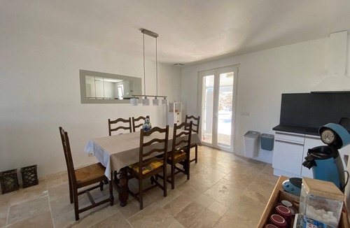 Beauregard-Baret House | Holiday Home 'Le Beauregard - Piscine' with Mountain View, Wi-Fi and Air Conditioning