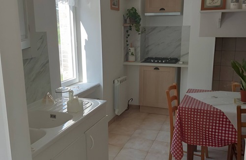 La Porcherie House | Holiday Home “La Sablière” with Private Garden