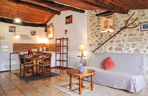 Roche-Saint-Secret House | Holiday Home Le Cèdre by Interhome