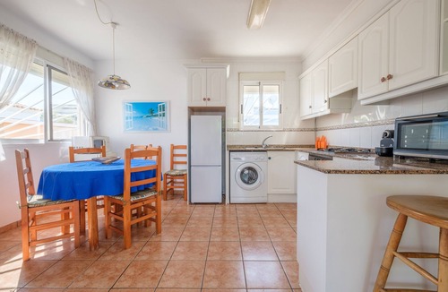 Vinaros House | Holiday Home 'Marblau 3' with Pool, Garden and Air Conditioning