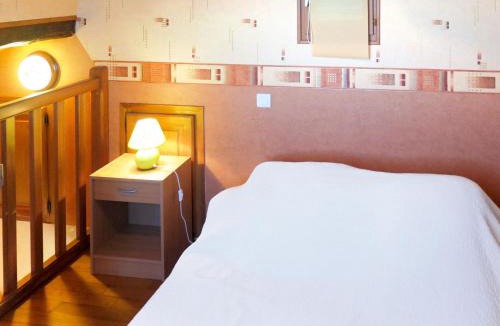 Felzins House | Holiday Home Mouty by Interhome