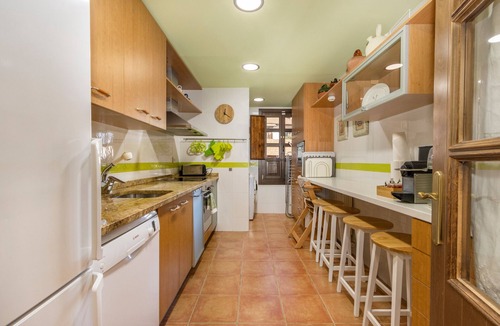 Badaguas House | Holiday Home 'Un Duplex Con Encanto' with Mountain View, Private Terrace and Wi-Fi