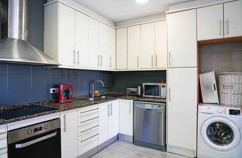 Teia House | Holiday Home 'Villa Mar' with Sea View, Private Pool and Wi-Fi