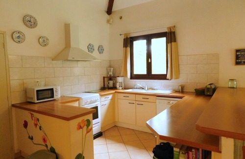 Cazaubon House | Holiday Home 'Villa Moutiques' with Private Terrace, Private Garden and Wi-Fi
