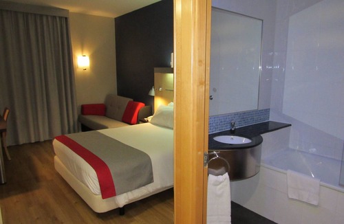 Getafe Hotel | Holiday Inn Express Madrid - Getafe by IHG