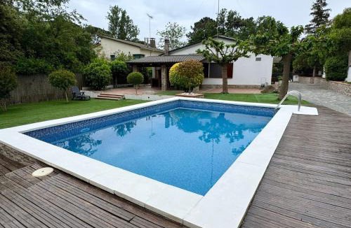 Gualba de Dalt Villa | HomeHolidaysRentals Confort