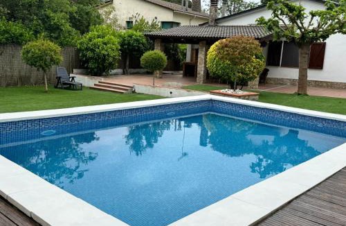 Gualba de Dalt Villa | HomeHolidaysRentals Confort