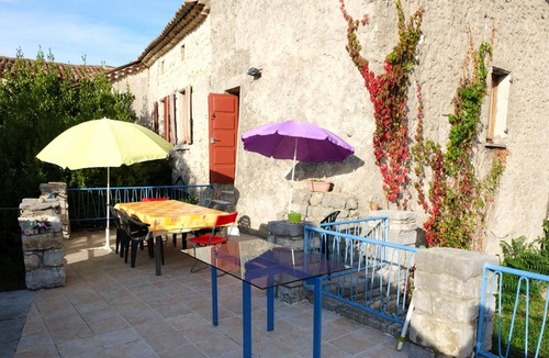Brujas House | Homerez - Amazing property for 15 ppl. with terrace at Beaulieu