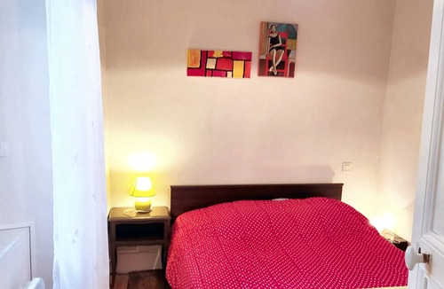 Bagneres-de-Luchon Apartment | Homerez - Apt Bagnères-de-Luchon