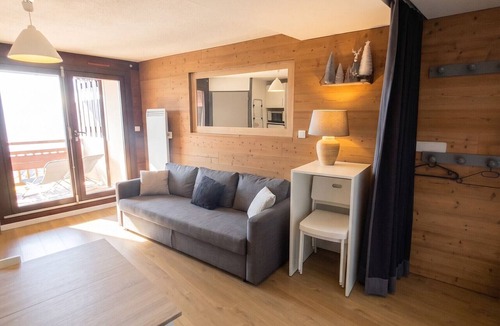Eclose-Ouest Apartment | Homerez - Apt in L'Alpe d'Huez