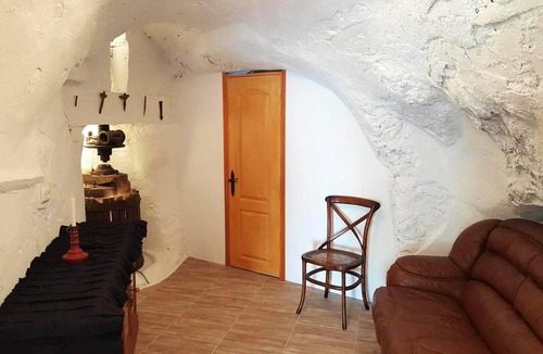 Arnedillo House | Homerez - Beautiful house for 5 ppl. with terrace at Arnedillo