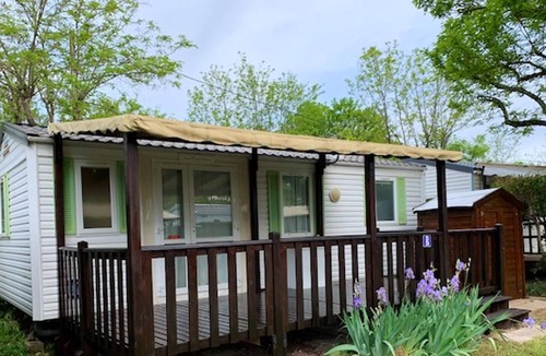 Sampzon House | Homerez - Bungalow 9 km away from the beach for 4 ppl. with shared pool