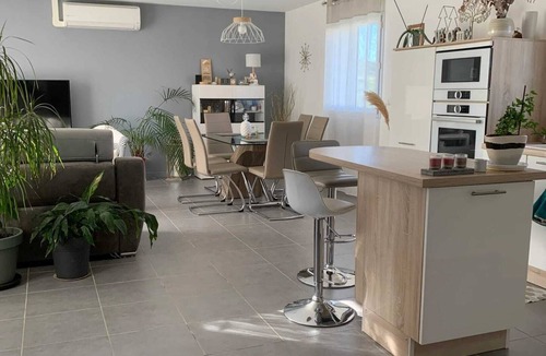 Salies House | Homerez - Charming House in Saliès with Garden of 70 m²
