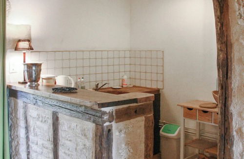 Aubas House | Homerez - Charming house in Aubas with large garden