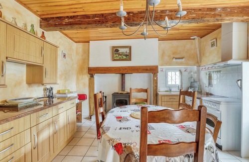 Puycelci House | Homerez - Comfortable House in Puycelsi with Garden and Terrace