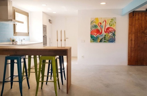 El Vendrell Villa | Homerez - Elegant Villa El Vendrell + Private Pool