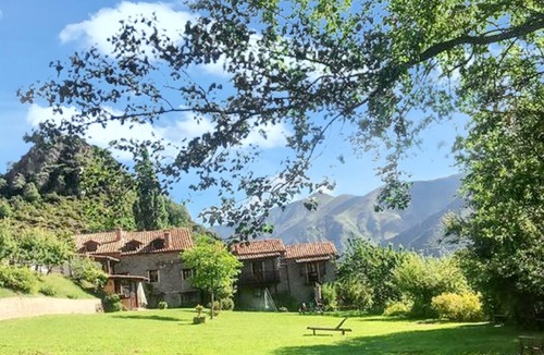 Ardanue Apartment | Homerez - Family Apartment in Ardanué, 60 sqm, View