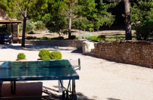 Saint-Saturnin-les-Apt Villa | Homerez - Big villa for 12 ppl. with swimming-pool at Saint-Saturnin-lès-Apt