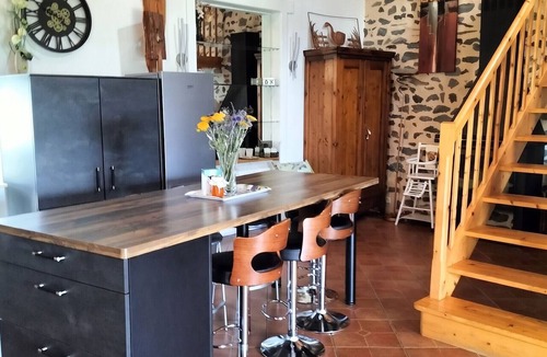 Siaugues-Sainte-Marie House | Homerez - House in Siaugues-Sainte-Marie