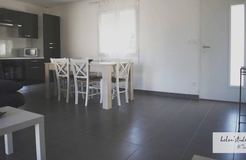 Saint-Paul-le-Jeune House | Homerez - House for 6 ppl. with shared pool and terrace at Saint-Paul-le-Jeune
