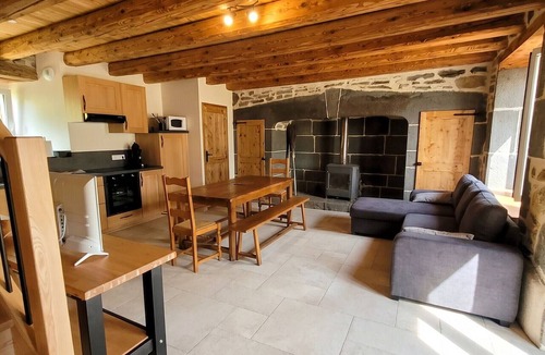 Alleuze House | Homerez - House in Alleuze