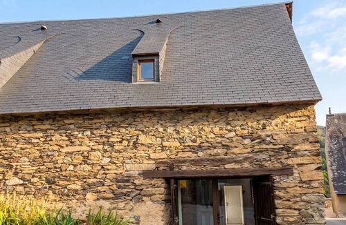 Mont House | Homerez - House in Mont >Mountain view