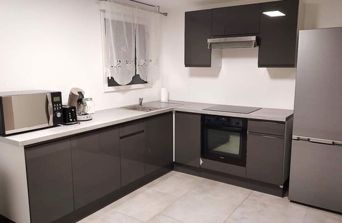 Saintry-sur-Seine Apartment | Homerez - Nice appartement for 4 ppl. with terrace at Saintry-sur-Seine