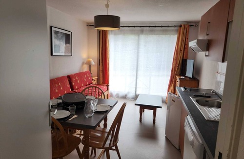 Ax-les-Thermes Apartment | Homerez - Studio in Ax-les-Thermes