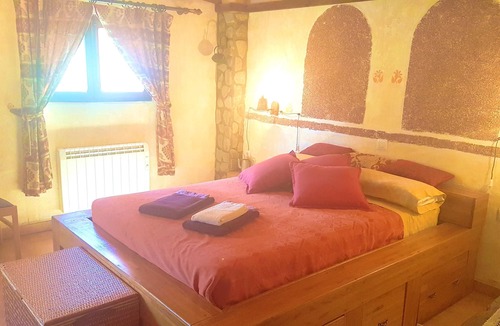La Puebla de Castro Villa | Homerez - Villa for 18 ppl. with swimming-pool and garden at La Puebla de Castro