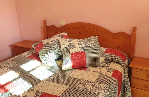 La Puebla de Castro Villa | Homerez - Villa for 18 ppl. with swimming-pool and garden at La Puebla de Castro
