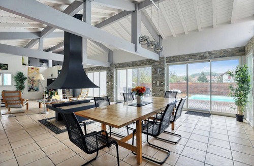 Bidart Villa | Homerez - Villa in Bidart with Pool