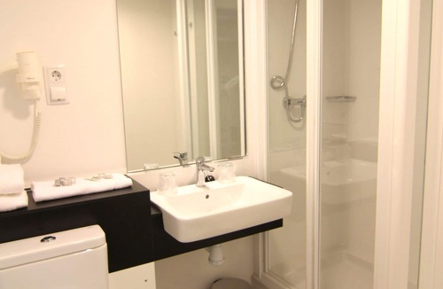 La Nova Esquerra de l'Eixample Hostel | Hostal Aslyp 114