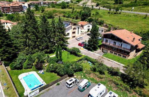Baga House | Hostal Cal Batista