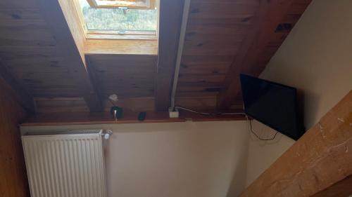 Isaba House | Hostal Ezkaurre
