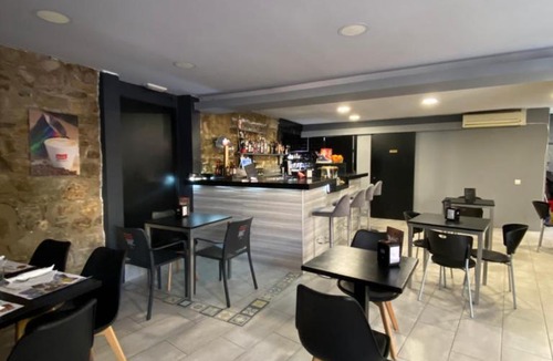 Centre Historic de Manresa Hotel | Hostal La Masia