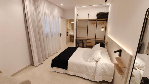 Pineda de Mar House | Hostal Manel