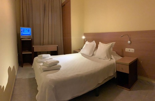 Sastago Hostel | Hostal Monasterio de Rueda