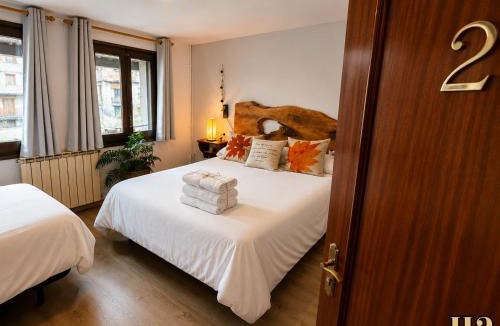 Taull House | Hostal Rural Sant Climent - Habitacions i Apartaments