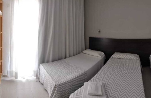 Salou City Centre Hostel | HOSTAL TAHITI RS