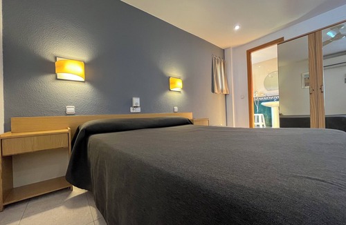 Angles Hostel | Hostal Tarrés