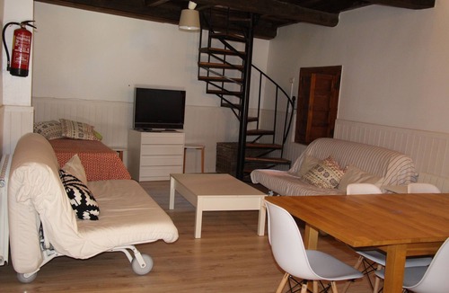 Cuacos de Yuste Hostel | Hostel El Lago Caceres