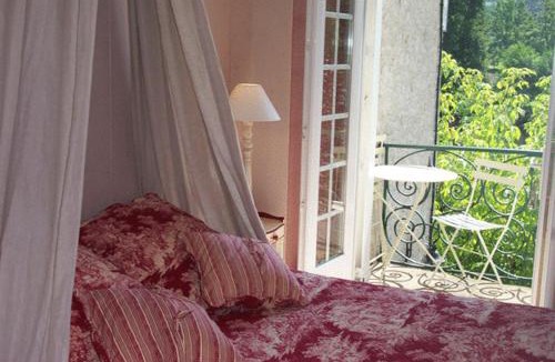 Gagnac-sur-Cere Hotel | Hostellerie Belle Rive