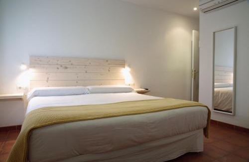 Besalu Hotel | Hotel 3 Arcs